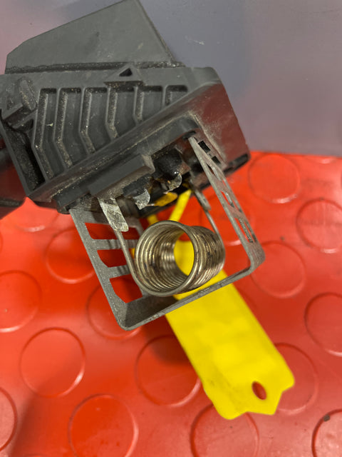 Peugeot Partner/Citroen Berlingo FAN CONTROL MODULE P/N 9847019780