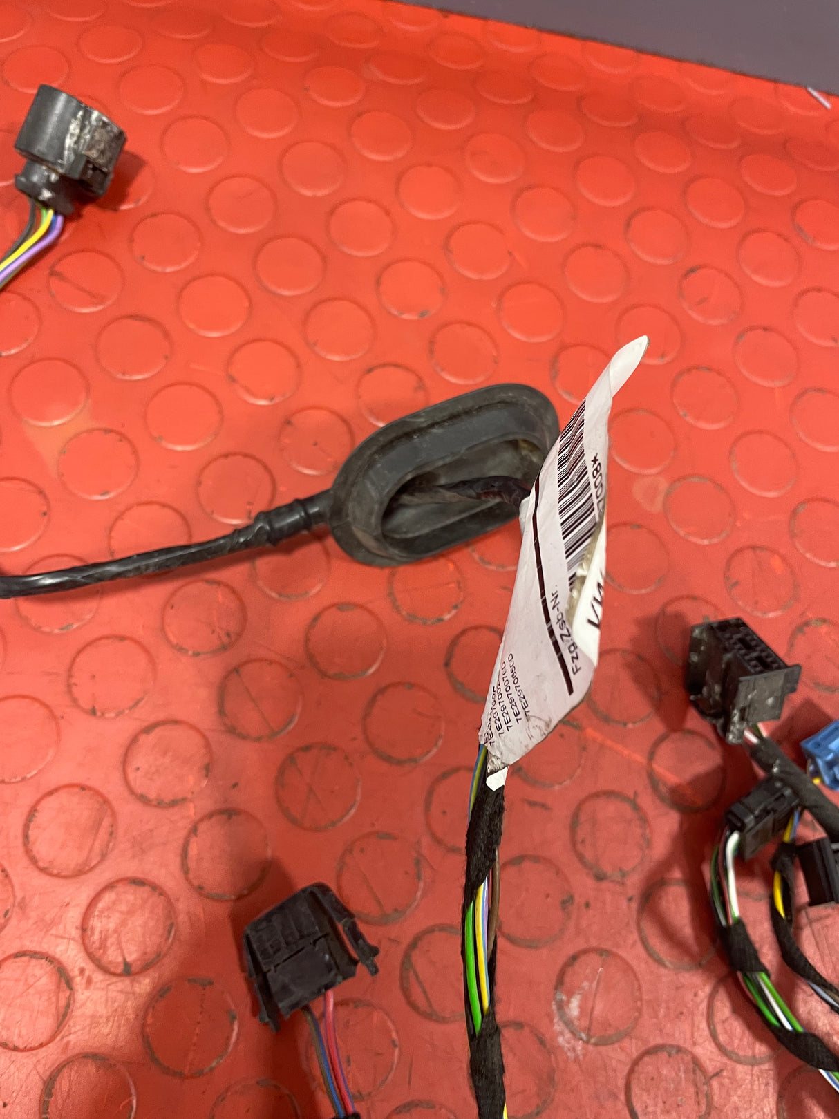 Volkswagen Transporter T6 DOOR WIRING LOOM Drivers Side 2015-2019 P/N 7E2970000BE