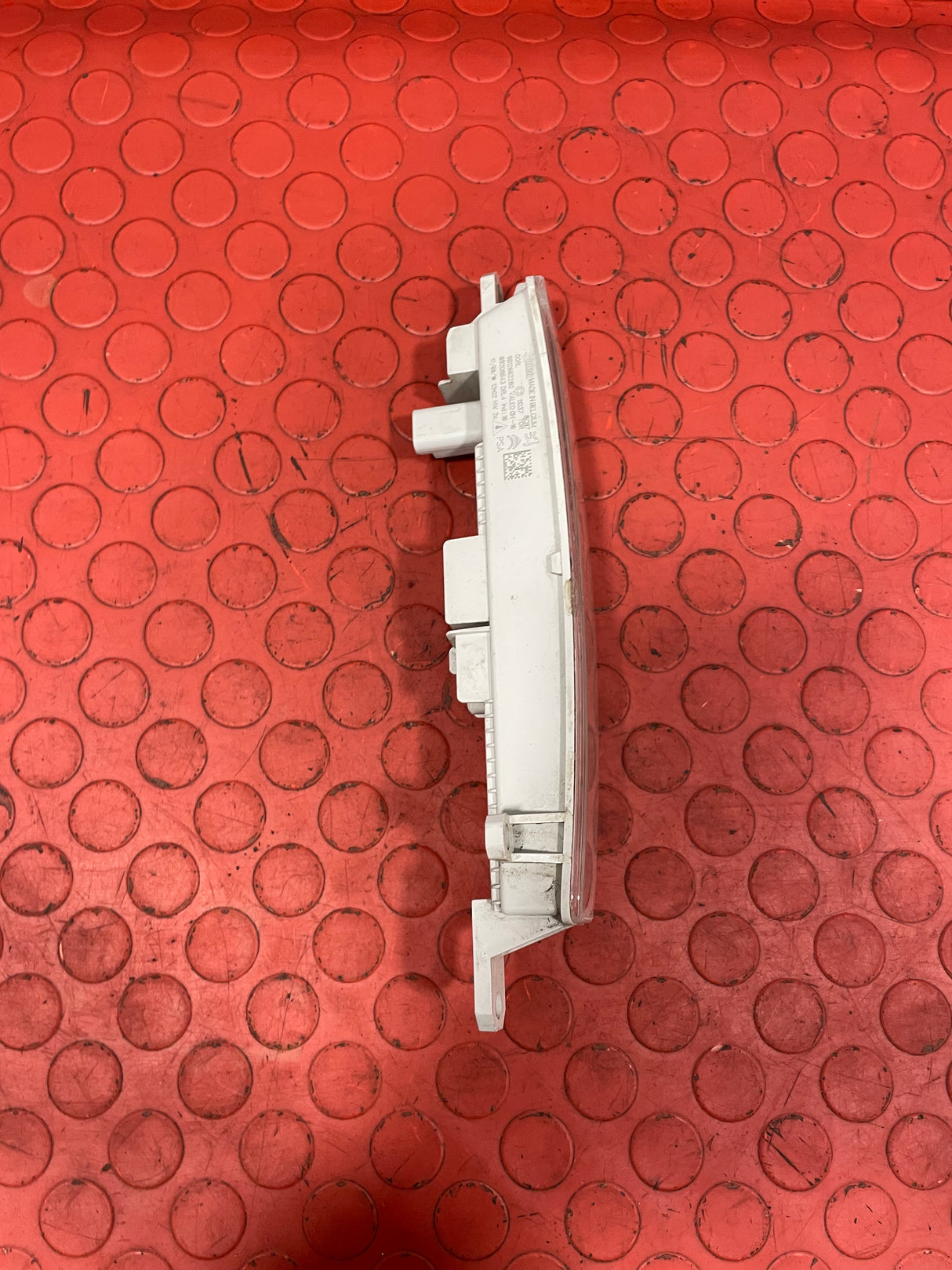 Citroen Berlingo/ Peugeot Partner DAYTIME RUNNING LIGHT Fits Both Sides P/N 9812662280