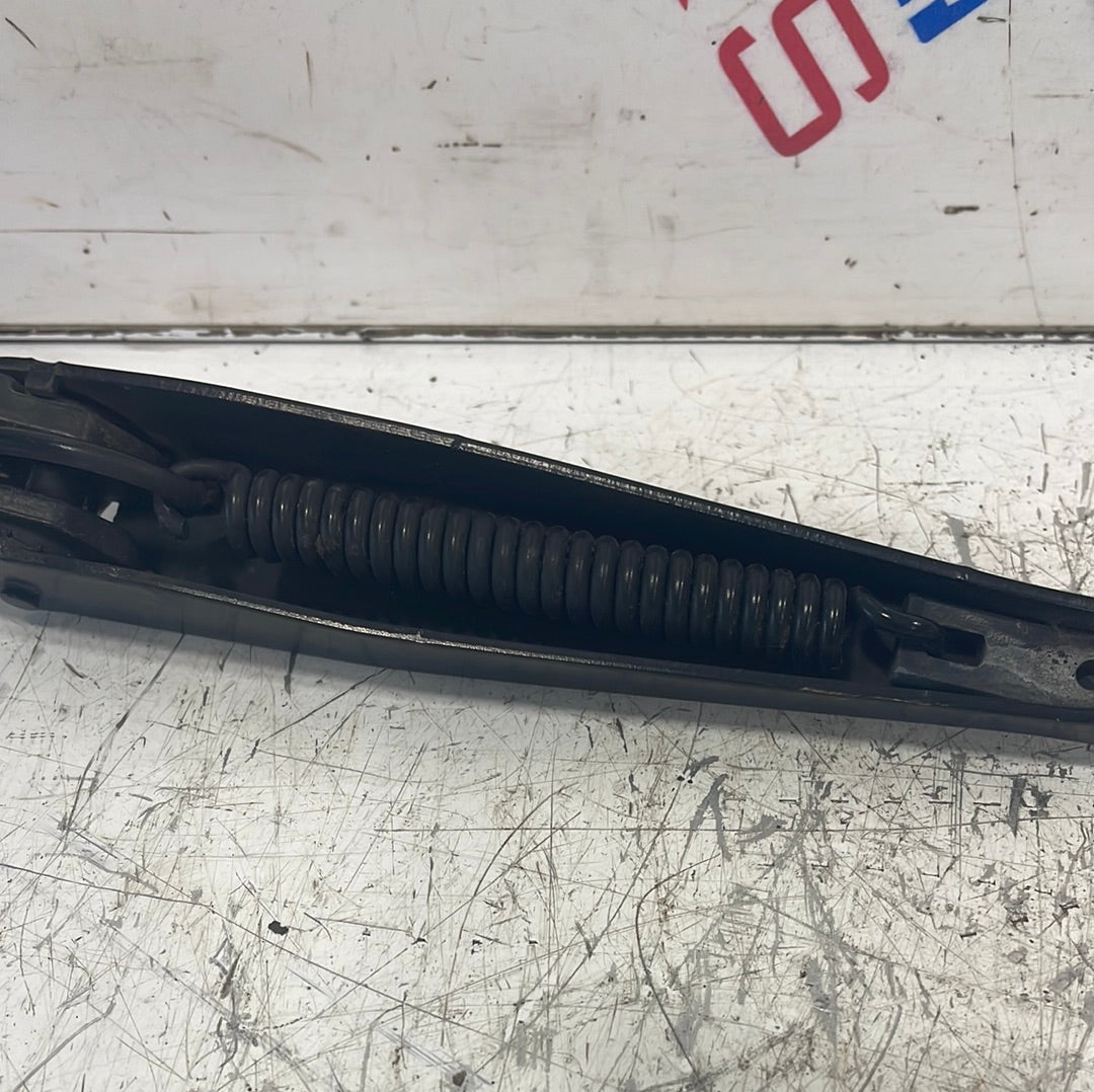 Vauxhall Vivaro/ Renault Trafic/Nissan NV300 MK3 WIPER ARM DRIVERS SIDE O/S 2014-2021 P/N 288812359R