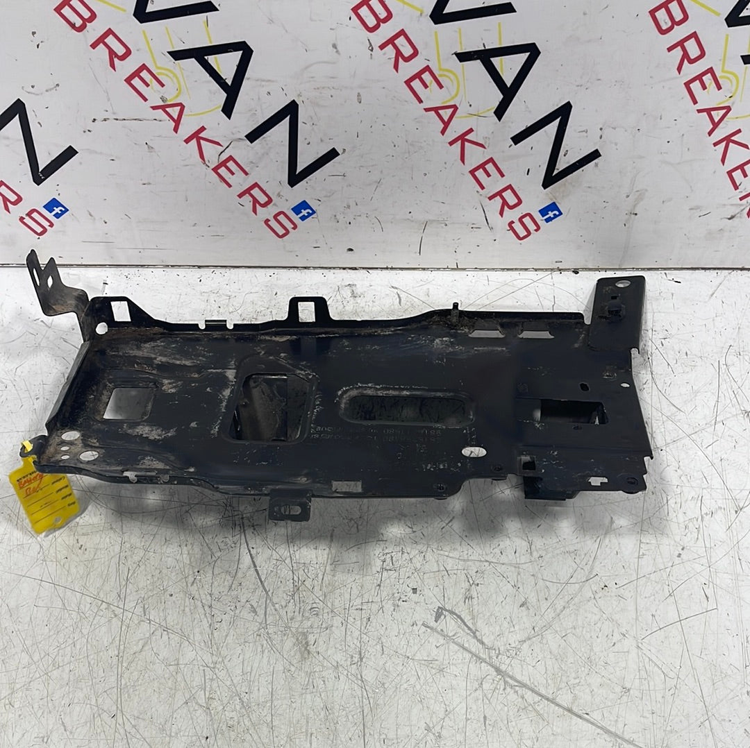 Citroen Dispatch/ Peugeot Expert/ Toyota Proace/ Vauxhall Vivaro(19) BATTERY TRAY 981528858000