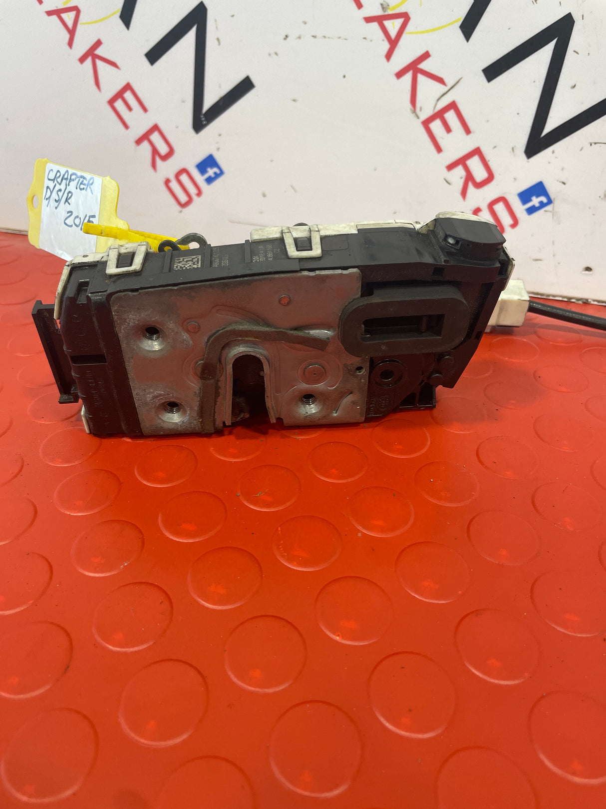 Mercedes-Benz SPRINTER REAR DOOR LOCK W906 2008-2015 P/N A9067401335