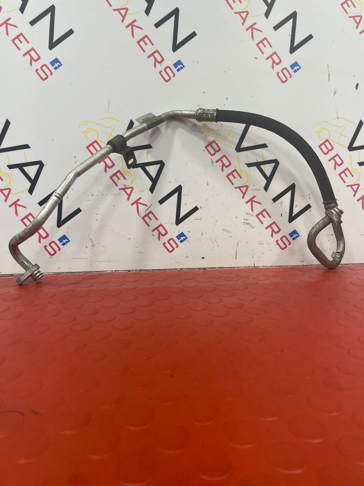 Citroen Dispatch/Vauxhal Vivaro/Toyota Proace/Peugeot Expert AIR CONDITIONING PIPE 2017-2023 P/N 9806548780