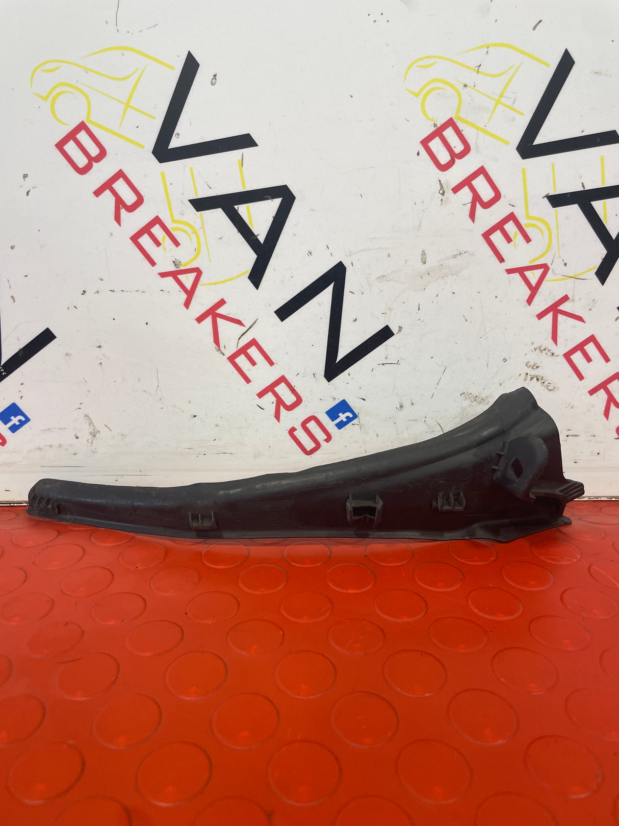 Citroen Dispatch/Peugeot Expert PASSENGER SIDE FRONT WEATHER STRIP SCUTTLE 2018-2024 P/S P/N 9812855277