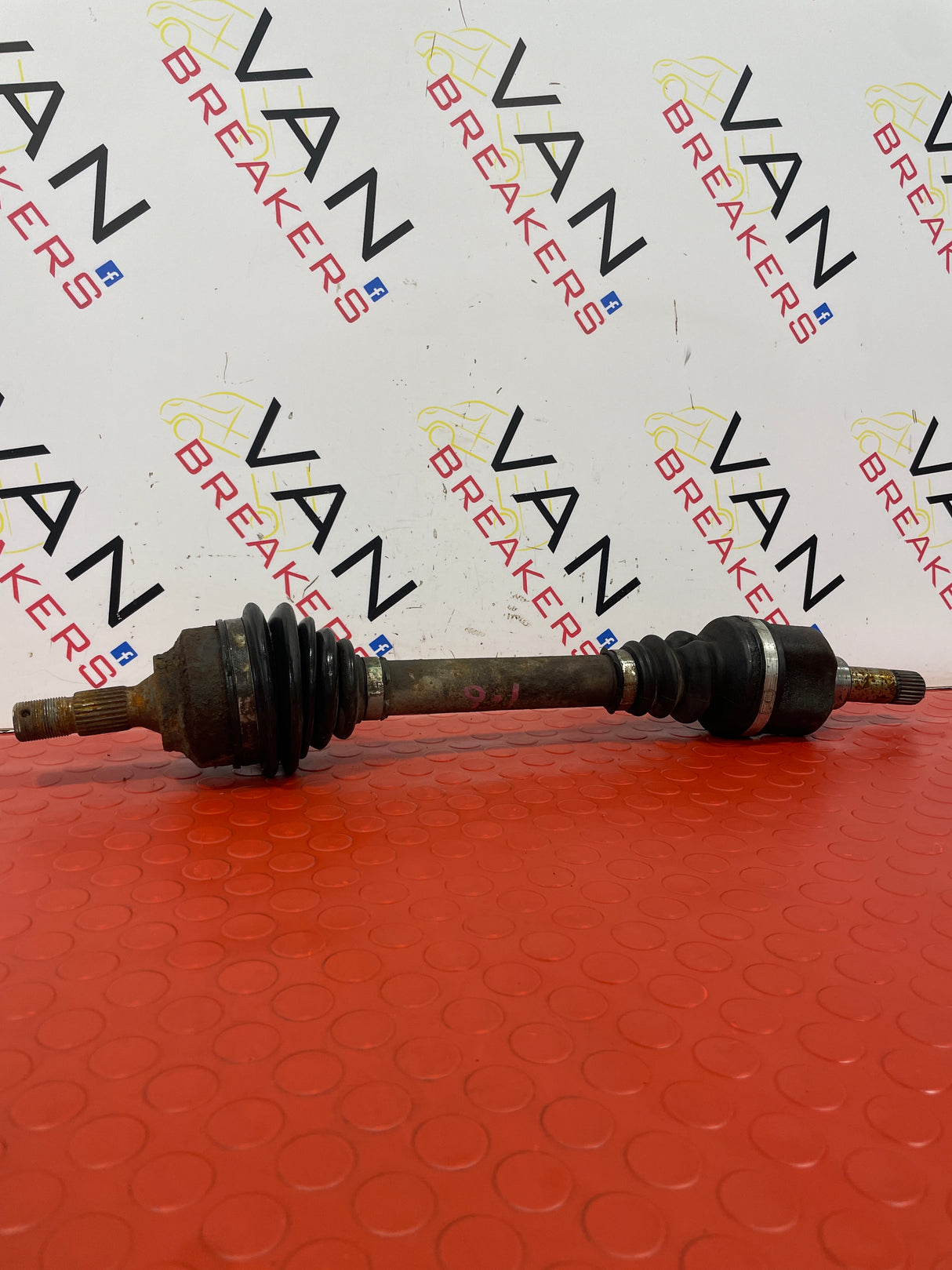 Vauxhall Vivaro/Renault Trafic PASSENGER DRIVESHAFT 1.6L DIESEL 6 SPEED MANUAL MK2 Driveshaft (short) P/N 93453896