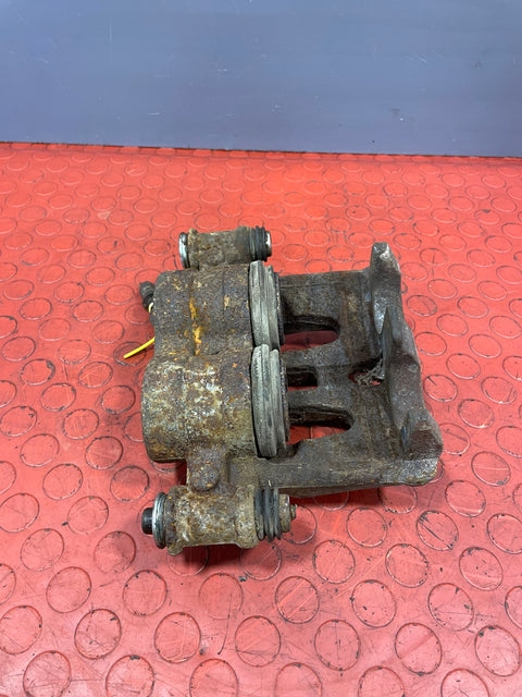 Mercedes Sprinter/Volkswagen Crafter FRONT BRAKE CALIPER Passenger Side BREMBO P/N A0044205783