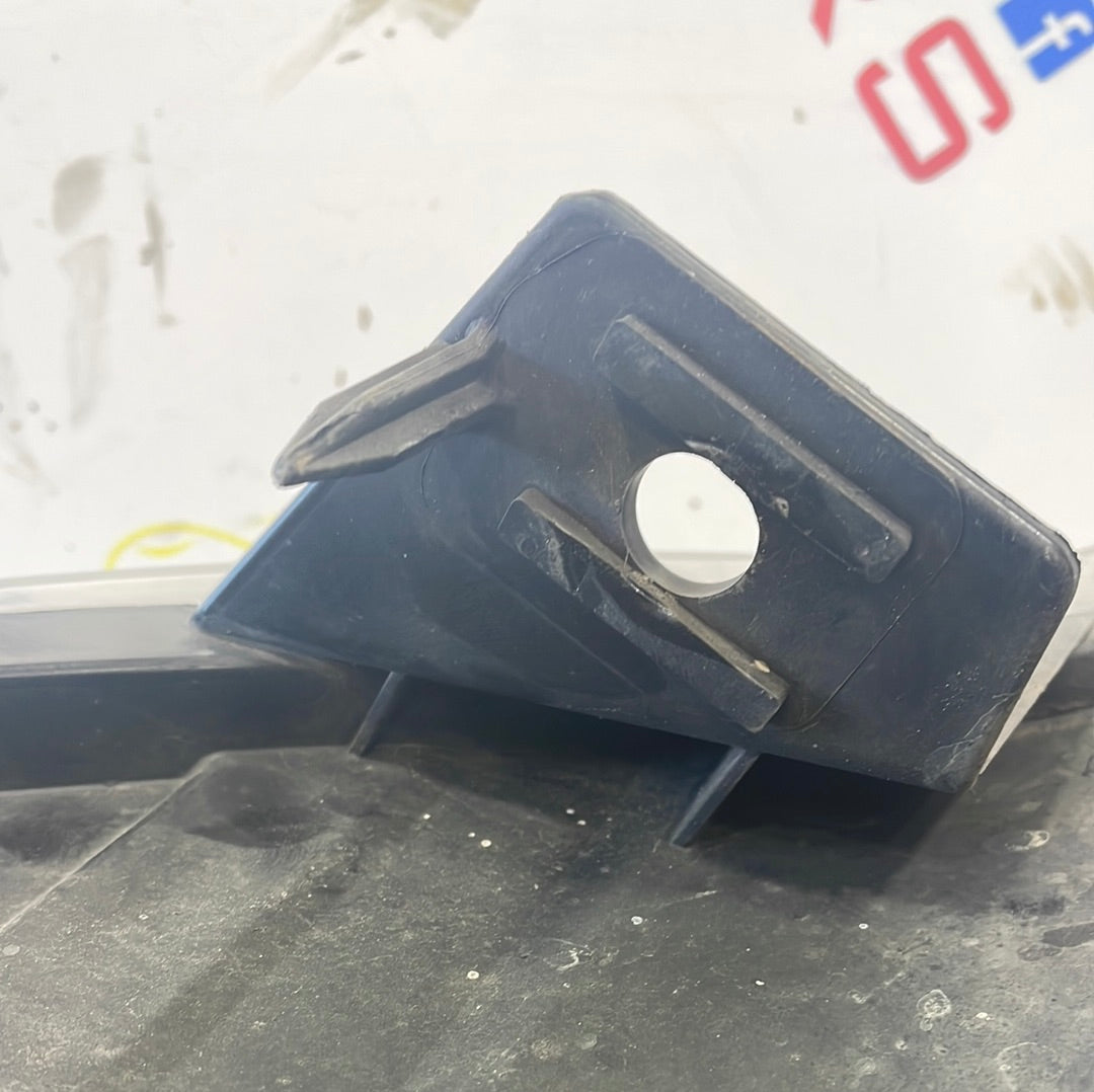 Renault Master PASSENGER SIDE HEADLIGHT O/S 2010-2019 P/N 260600050R