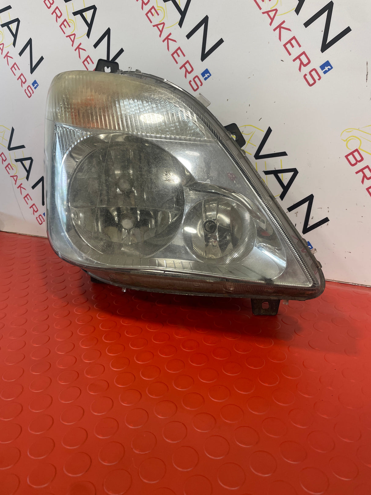 Mercedes Sprinter Van Headlight 2006-2014 Headlamp Drivers Side Right O/S P/N 24738200RE