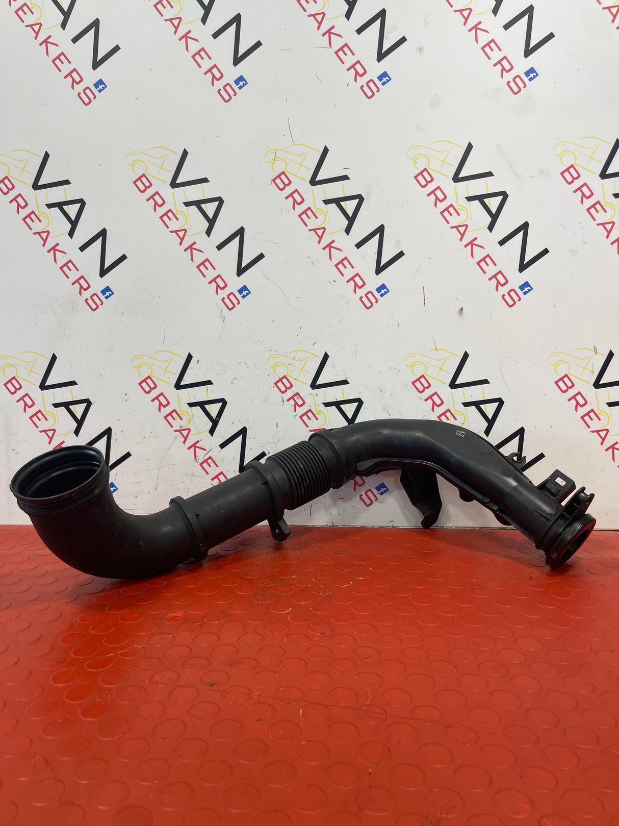 Peugeot Boxer/Citroen Relay INDUCTION PIPE 2018 P/N 1387181080