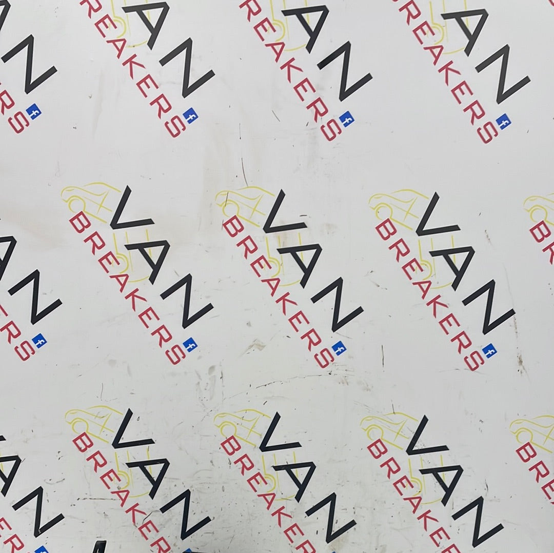 Citroen Dispatch/ Peugeot Expert/ Toyota Proace/ Vauxhall Vivaro(19) STEP COVER 98100695ZD