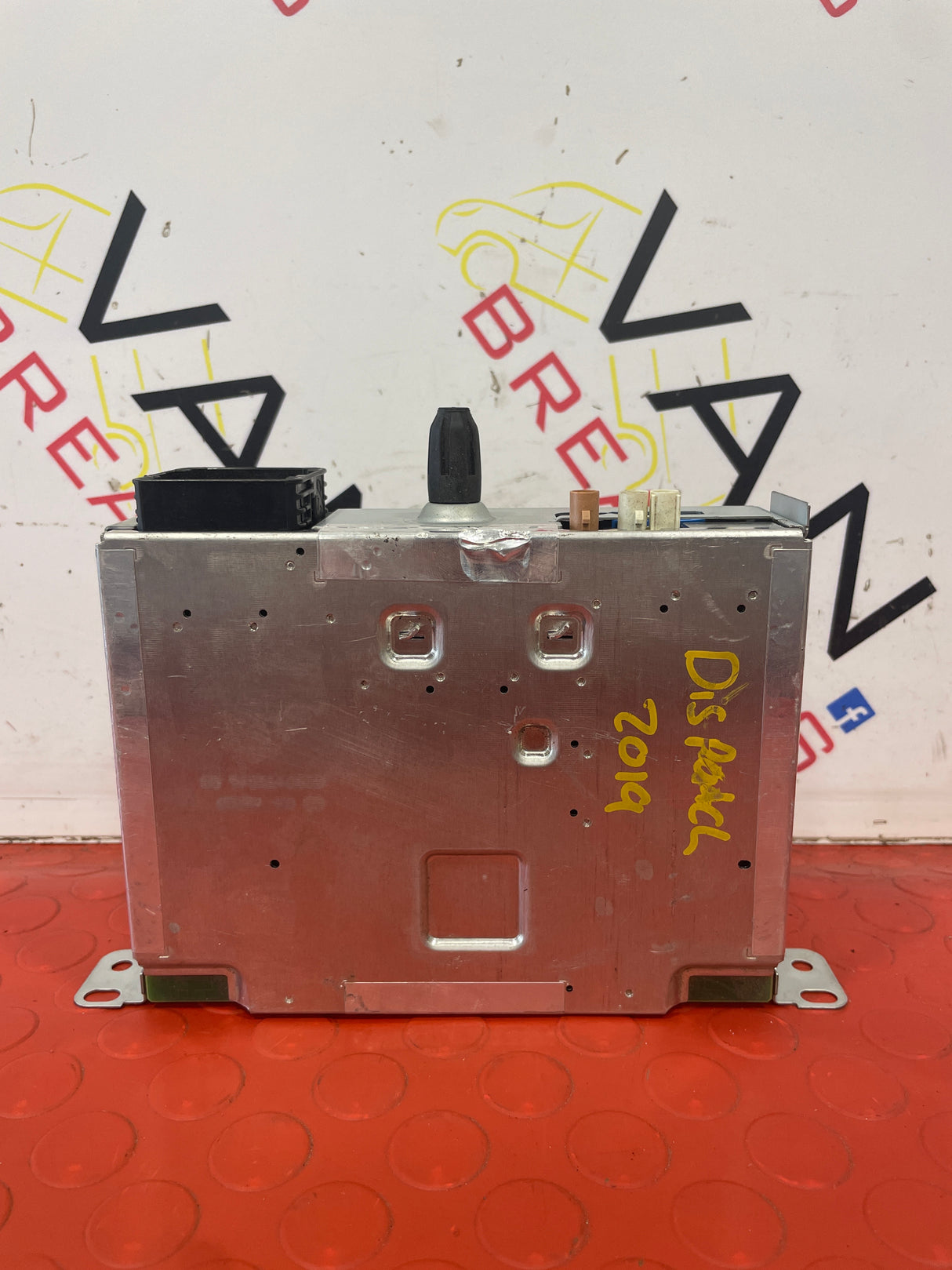 Citroen Dispatch/Peugeot Expert/Toyota Proace RADIO STEREO HEAD UNIT 2019-2024 P/N 9828709480