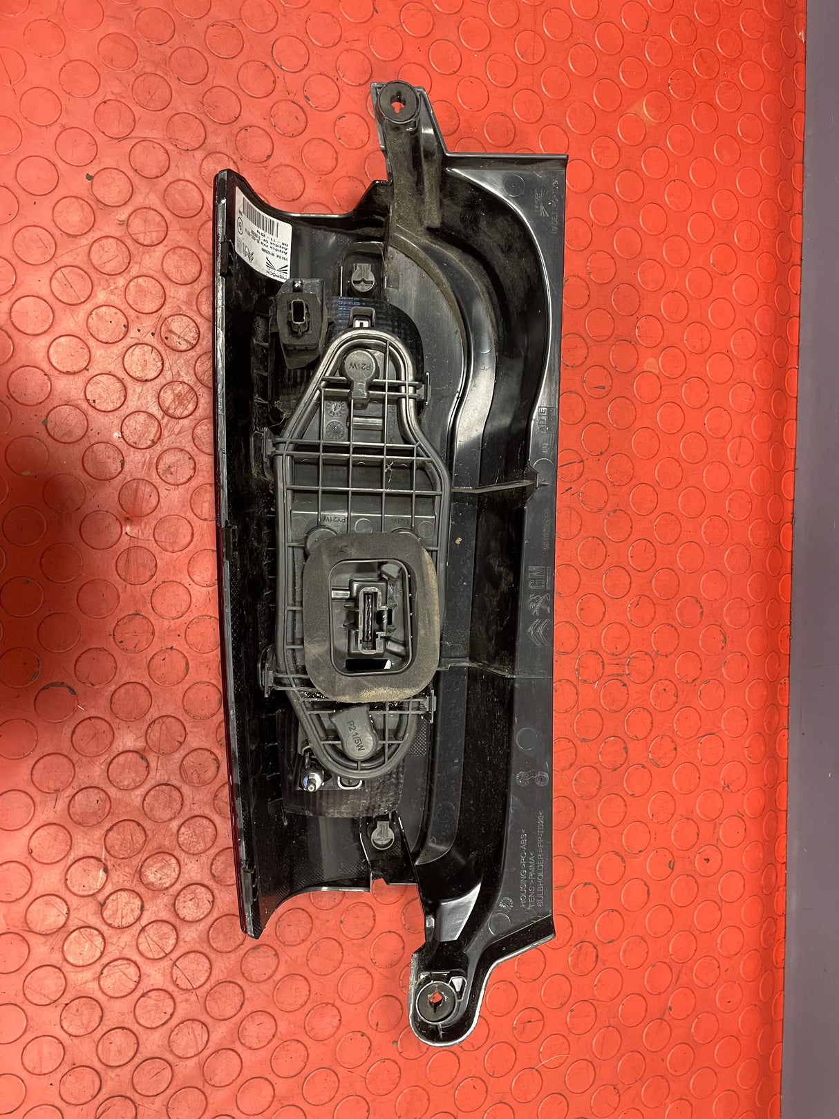 Citroen Berlingo/Peugeot Partner/Vauxhall Combo/Toyota Proace City PASSENGER'S SIDE TAILLIGHT 2019-2024 P/N 9819235880 - 2