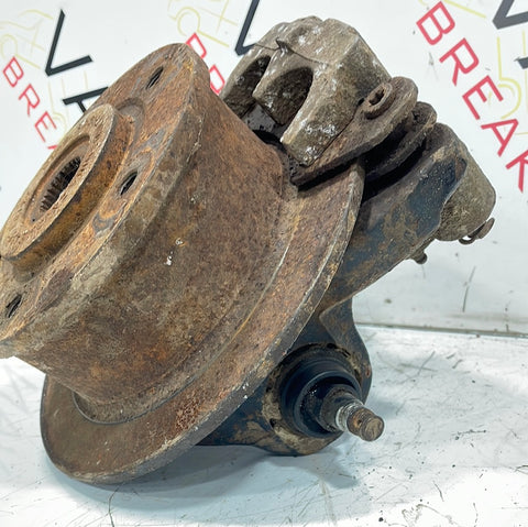 John Deere Gator FRONT PASSENGER SIDE HUB AND CALLIPER 2013 P/N M158323