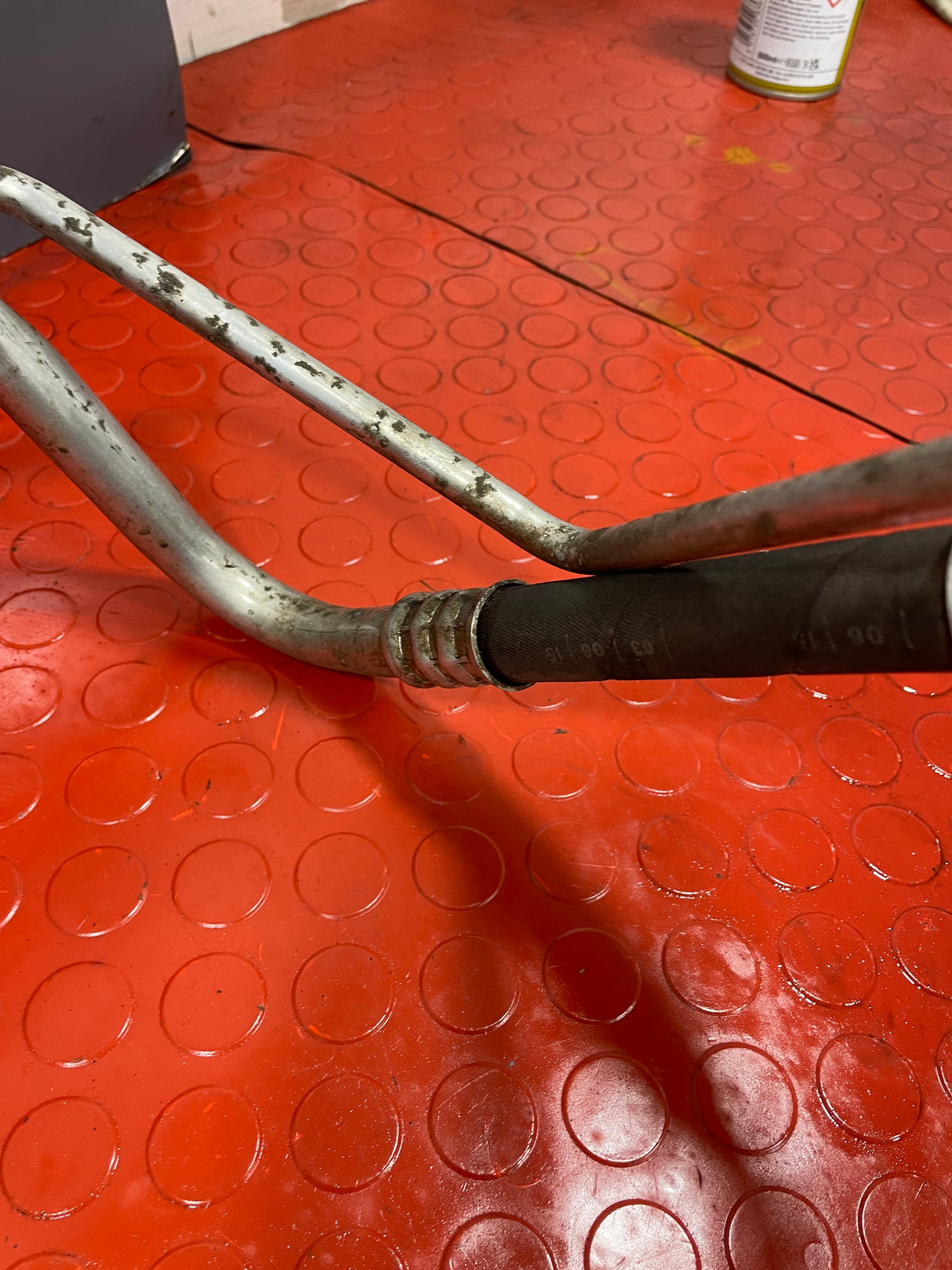 Citroen Berlingo/Peugeot Partner AIR CON PIPES (PAIR) 2008-2018 1.6 P/N 9681693180 3 pin