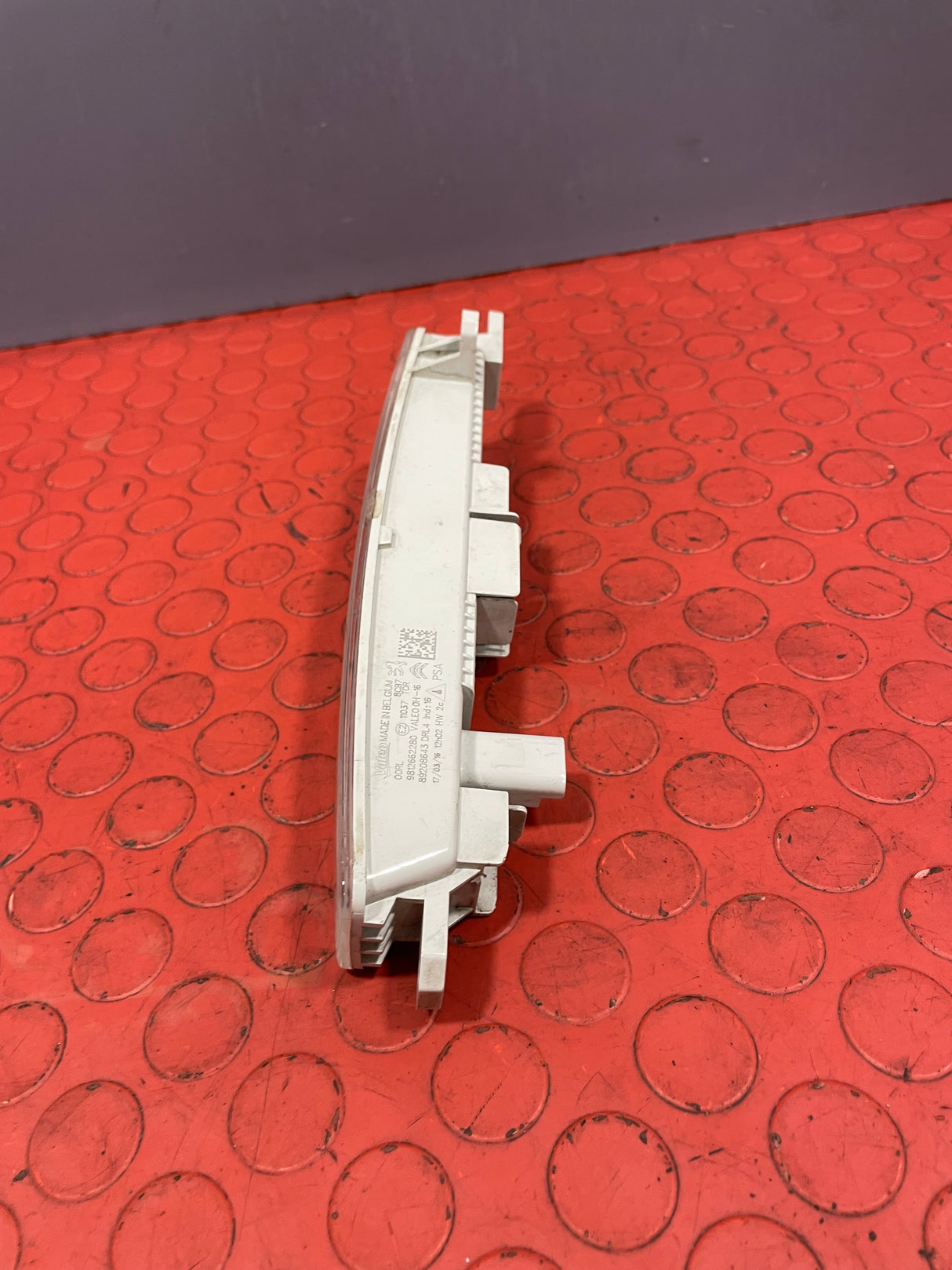 Citroen Berlingo/ Peugeot Partner DAYTIME RUNNING LIGHT Fits Both Sides P/N 9812662280