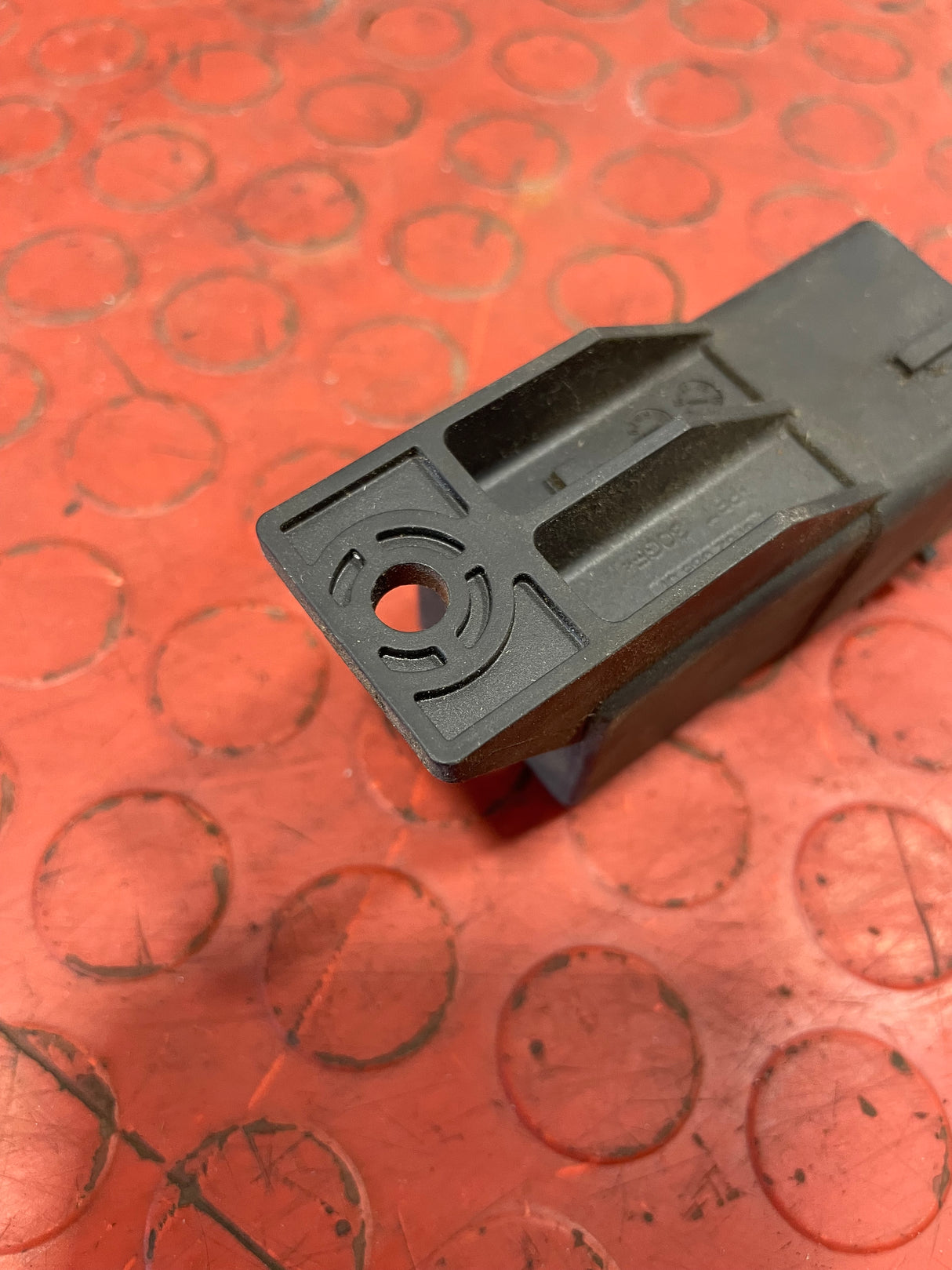 Citroen Berlingo/Peugeot Partner GLOW PLUG RELAY 1.6 2013-2018 P/N 9803299780