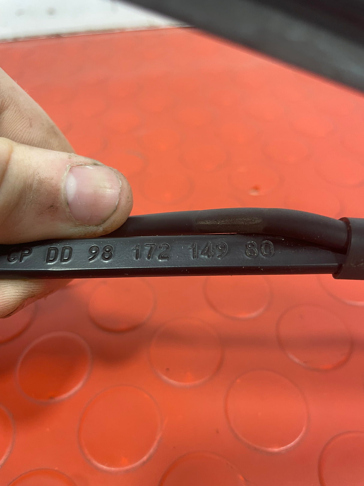 Citroen Berlingo/Peugeot Partner/Toyota Proace City/Vauxhall Combo PASSENGER SIDE WIPER ARM 2018-2023 P/N 9817214980