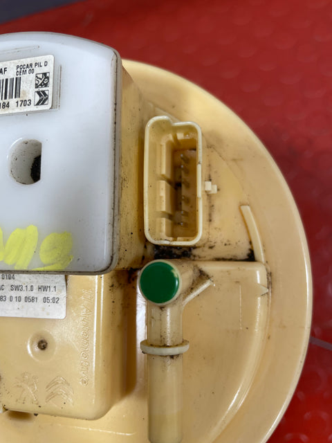 Citroen Berlingo/Peugeot Partner/Vauxhall Combo/Toyota Proace City 1.5 FUEL SENDING UNIT 2019-2024 P/N 9809359380 / 100115562AF