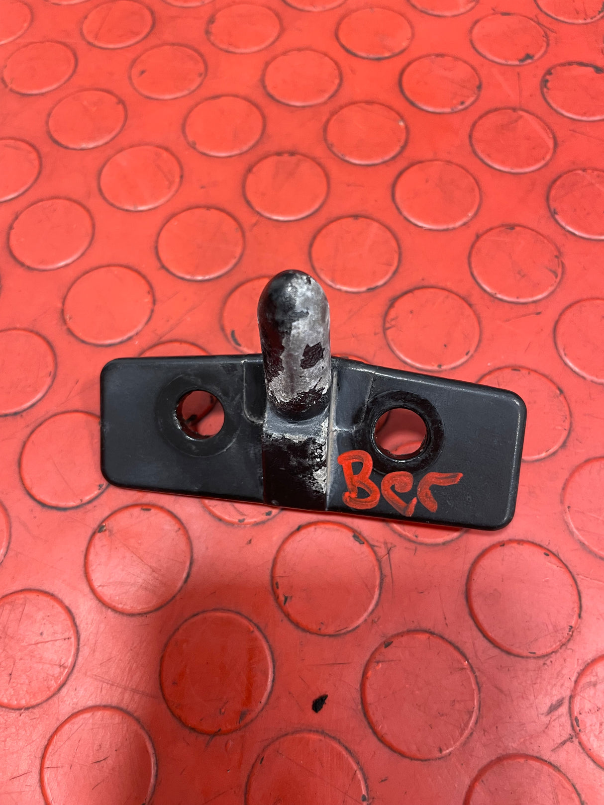 Citroen Berlingo/Peugeot Partner MALE DOOR LOCK BOLT 2008-2016 P/N 9046A1