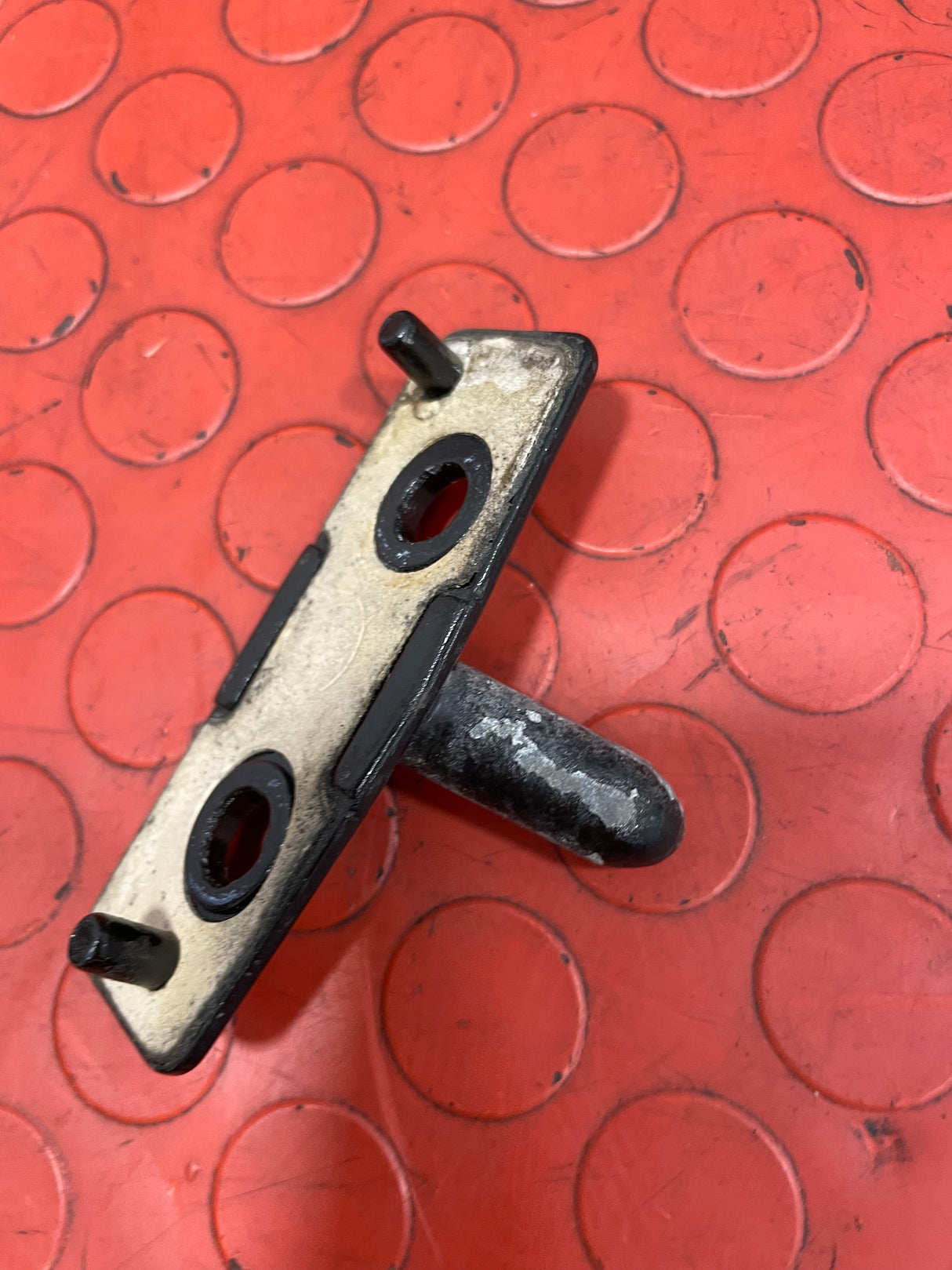 Citroen Berlingo/Peugeot Partner MALE DOOR LOCK BOLT 2008-2016 P/N 9046A1