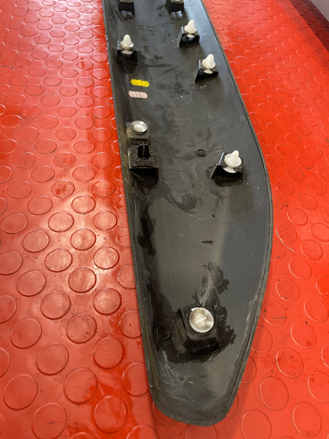 Citroen Berlingo/Vauxhall Combo/Peugeot Partner/Proace City DOOR MOULDING FRONT PASSENGER SIDE 2019-2024  P/N 9817696377