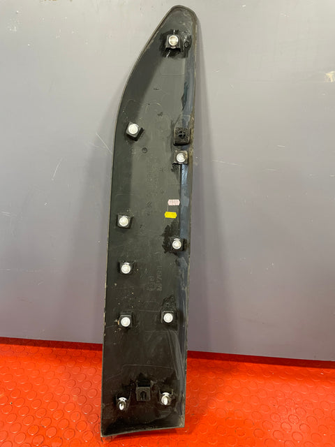 Citroen Berlingo/Vauxhall Combo/Peugeot Partner/Proace City DOOR MOULDING FRONT PASSENGER SIDE 2019-2024  P/N 9817696377