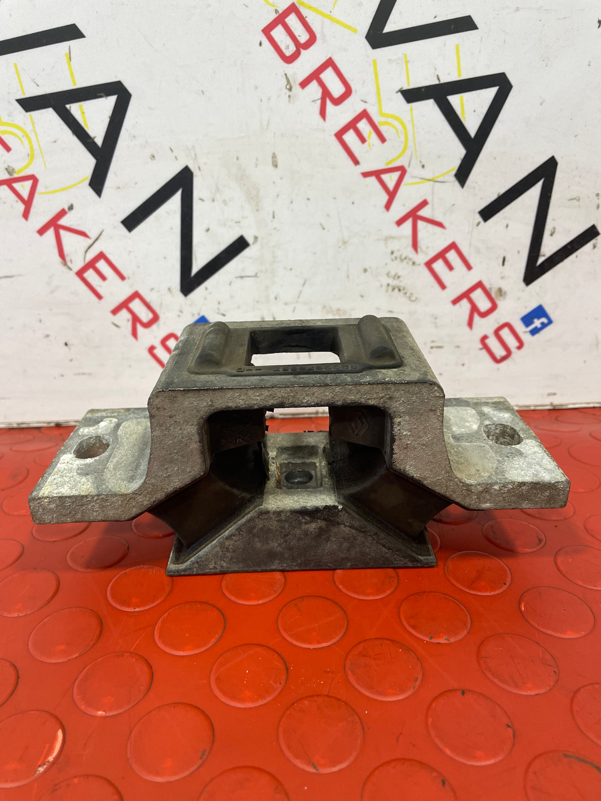 Renault Master ENGINE MOUNT FWD LEFT 2.3 dCi 2010-2023 P/N 8200676857