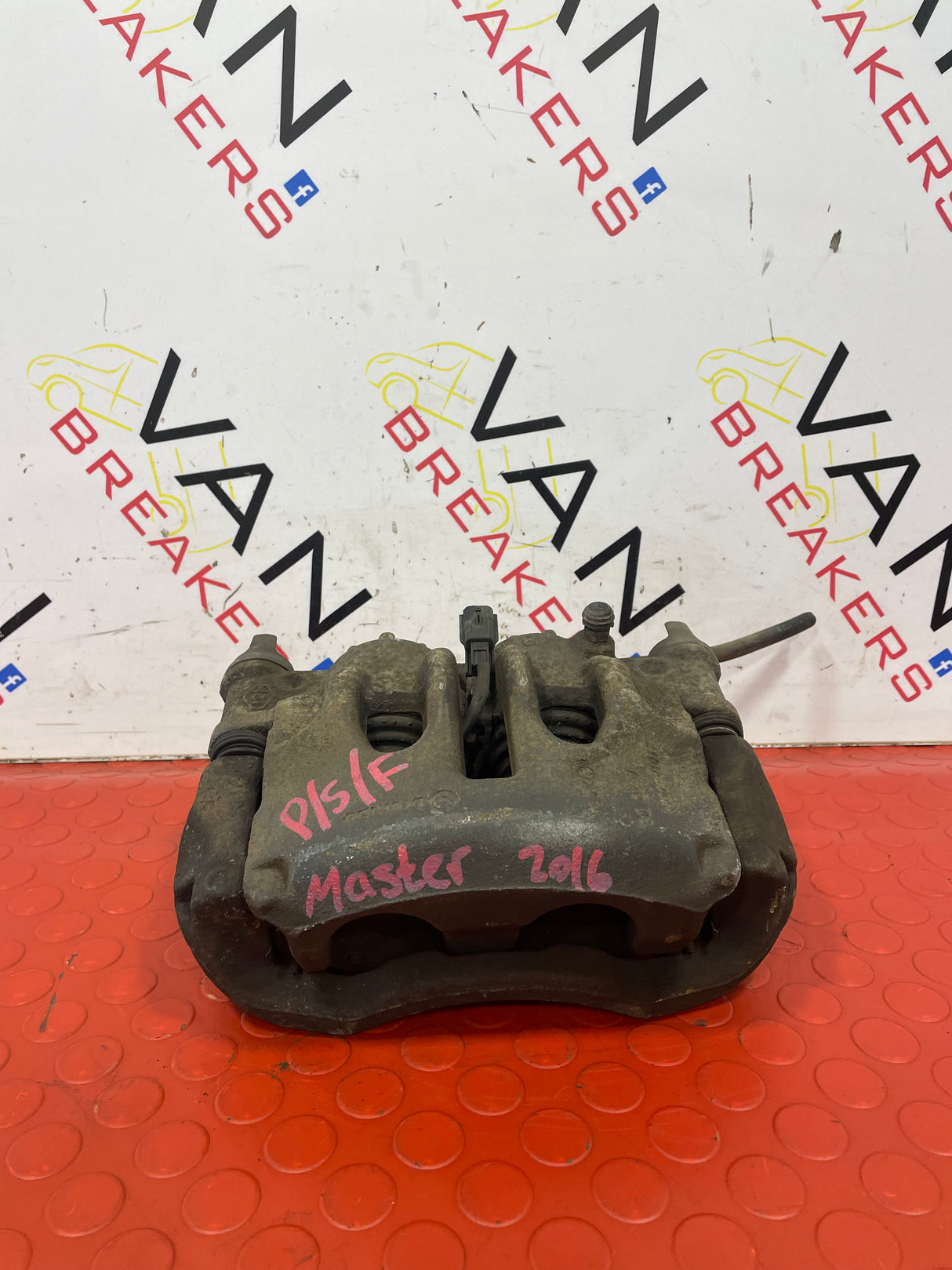 Renault Master III/Vauxhall Movano/Nissan NV400 BRAKE CALIPER LEFT FRONT 2.3L P/N 410105039R