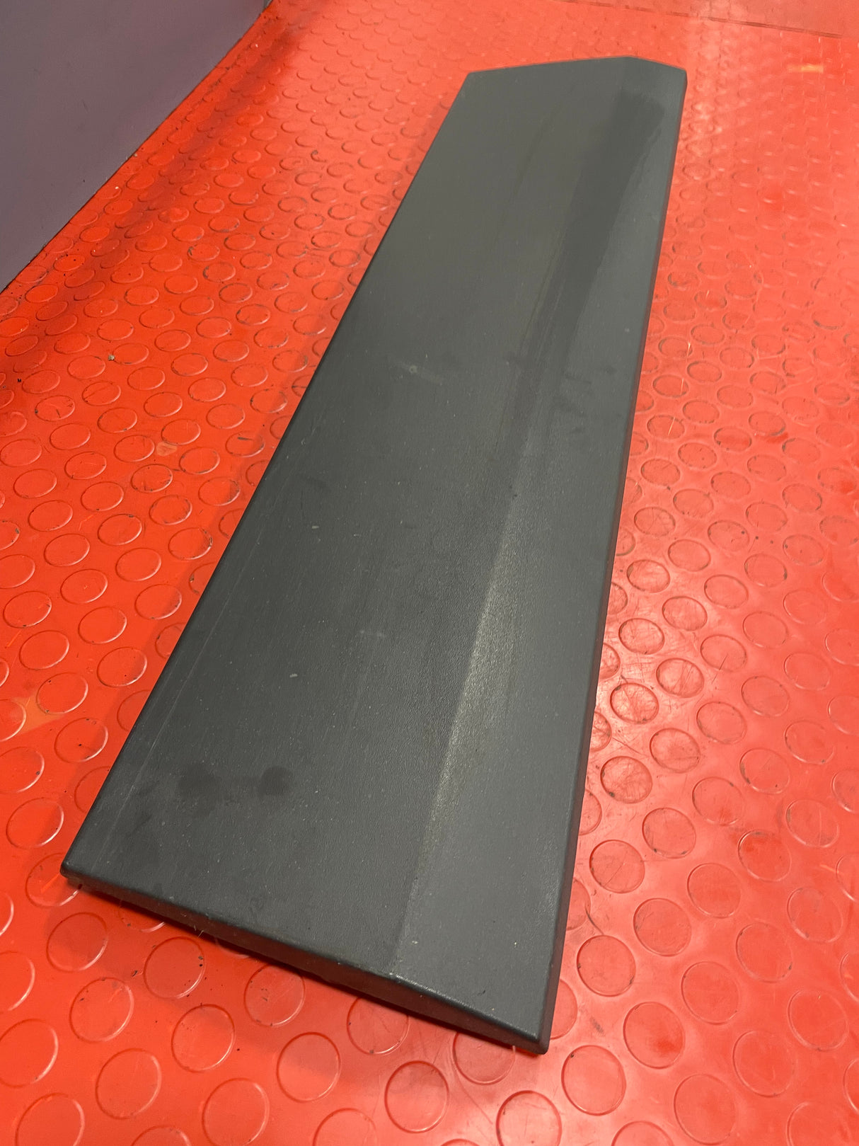 Volkswagen Crafter FRONT DOOR SIDE MOULDING PANEL Passenger's Side 2015 P/N A9066900400