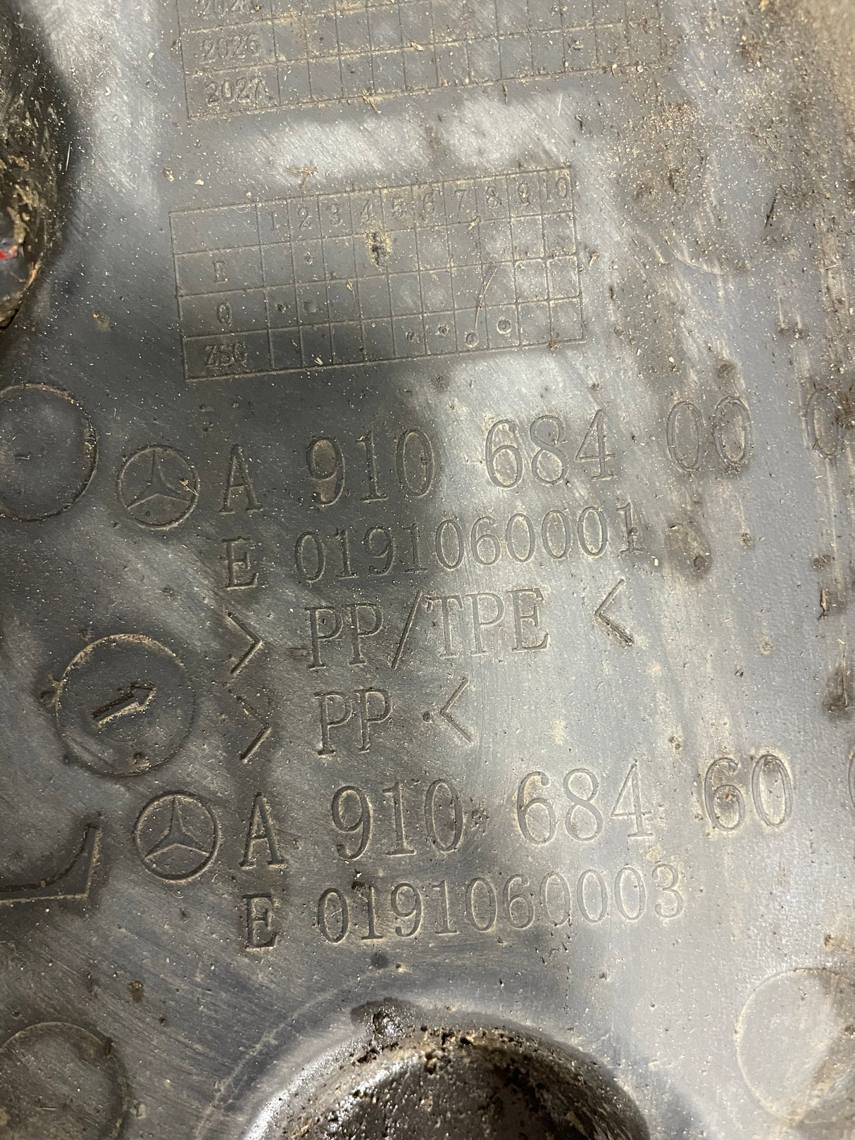 Mercedes Sprinter FRONT WHEEL ARCH Passenger's Side N/S 2019 RWD/AWD P/N A9106840000