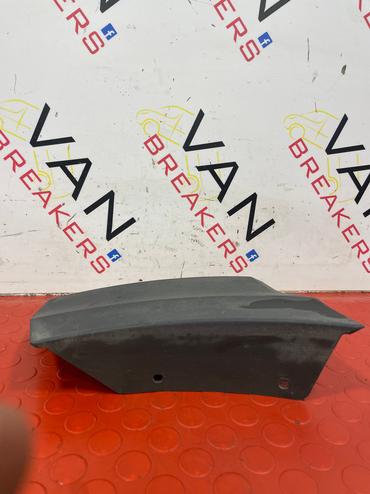 VW Crafter O/S WING PROTECTIVE STRIP DRIVERS RIGHT 2017-2022 P/N 7C0853508
