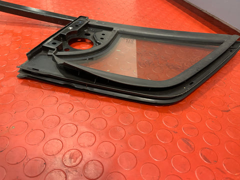 Citroen Berlingo/Peugeot Partner/Vauxhall Combo/Toyota Proace City QUARTER GLASS WINDOW Passenger Side  2019-2024 P/N 9818042280