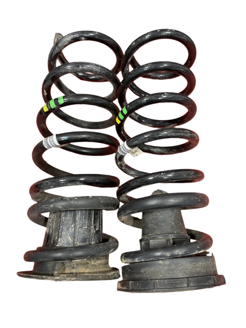 Citroen Berlingo/Peugeot Partner/vauxhall Combo/Toyota Proace City REAR COIL SPRING PAIR w/ RUBBER PLATE 2019-2024 P/N 9824534080