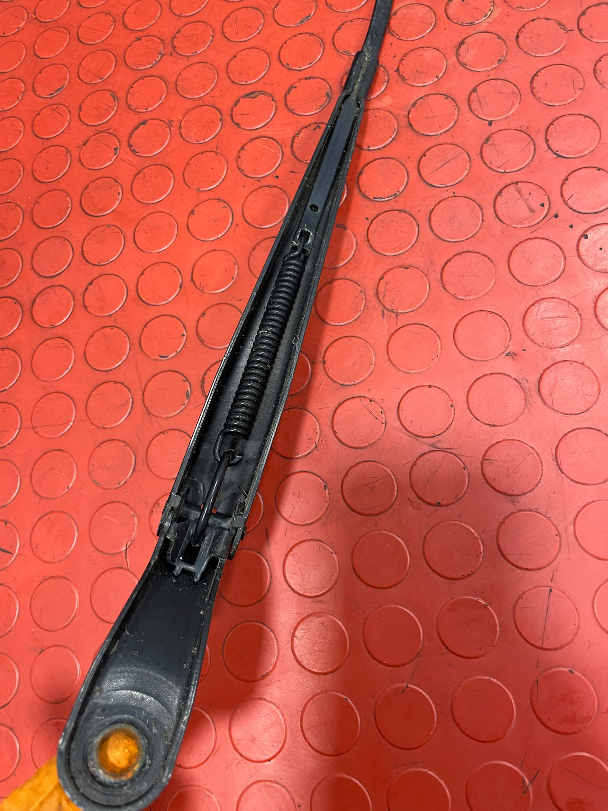 Citroen Berlingo/Peugeot Partner WINDSCREEN WIPER ARM w/ Blade 2008-2018 P/N 9682975280 - 2