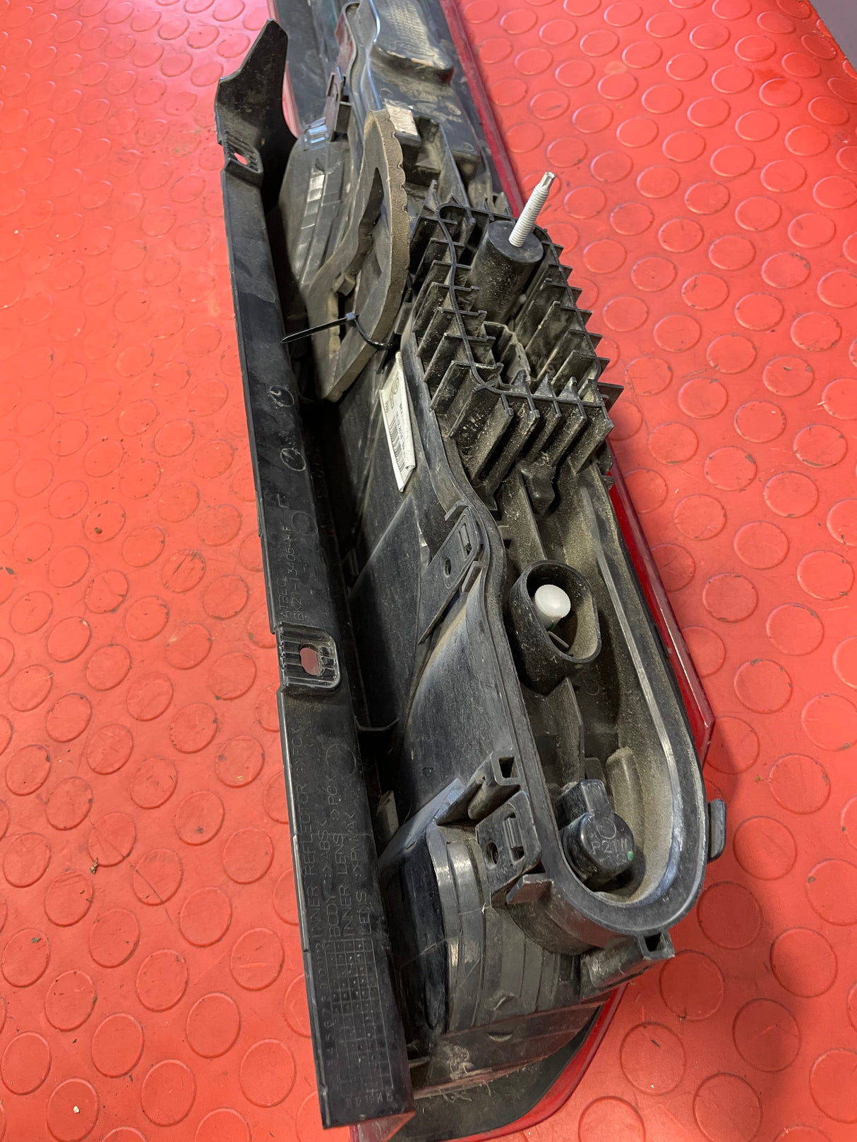 Ford Transit Custom TAILLIGHT PASSENGER SIDE 2013-2018 P/N BK2113405AJ