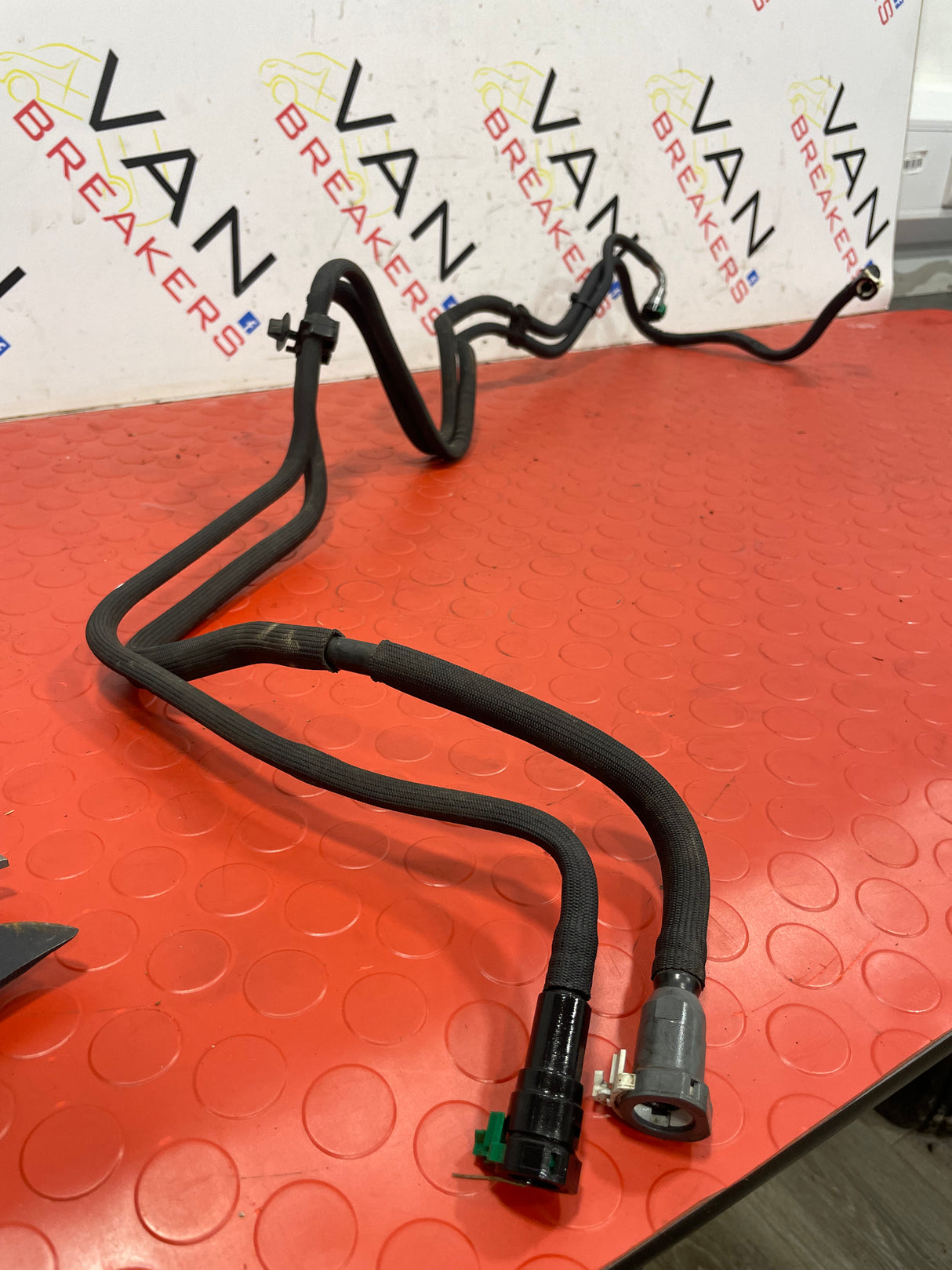 Citroen Berlingo Peugeot Partner Toyota Proace City Vauxhall Combo FUEL LINE PIPES 1.5 HDI 2019-2024 P/N 9824385580