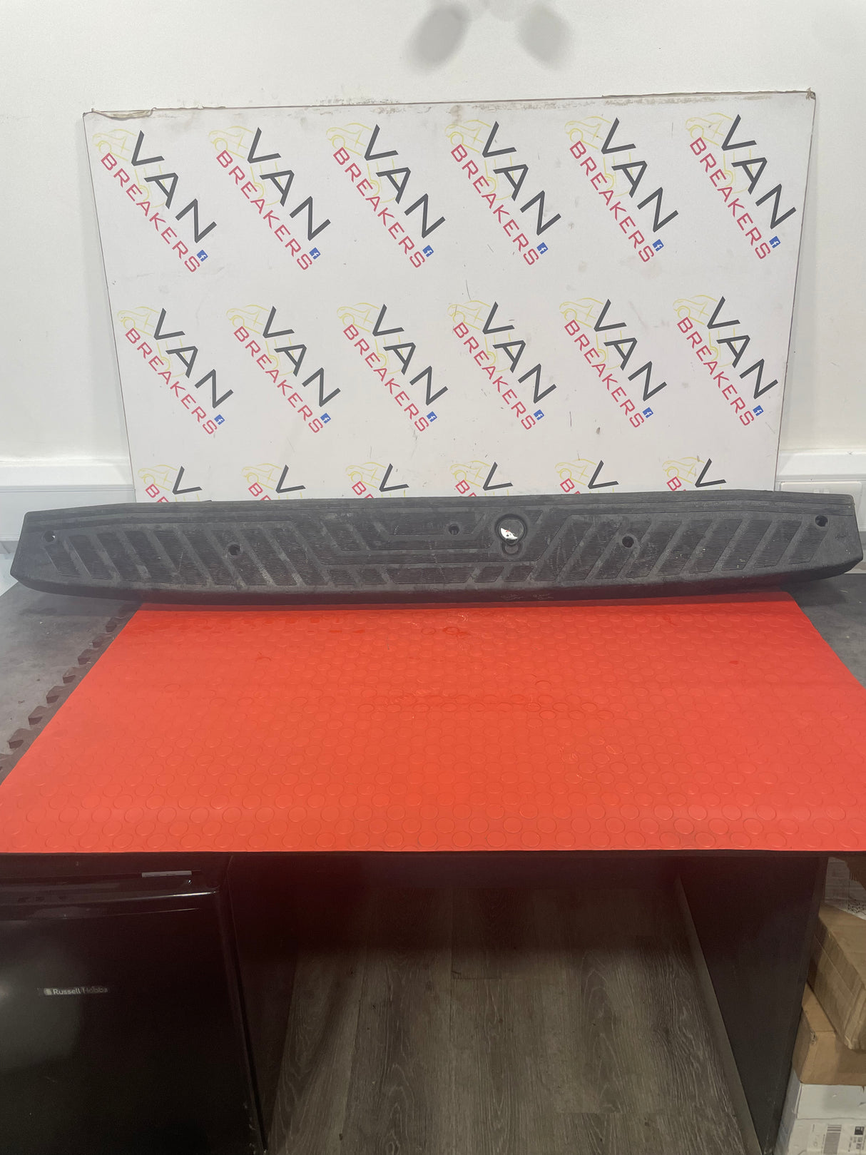 Ford Transit Mk8 Minibus REAR STEP (DAMAGED) P/N BK31B40352CBW