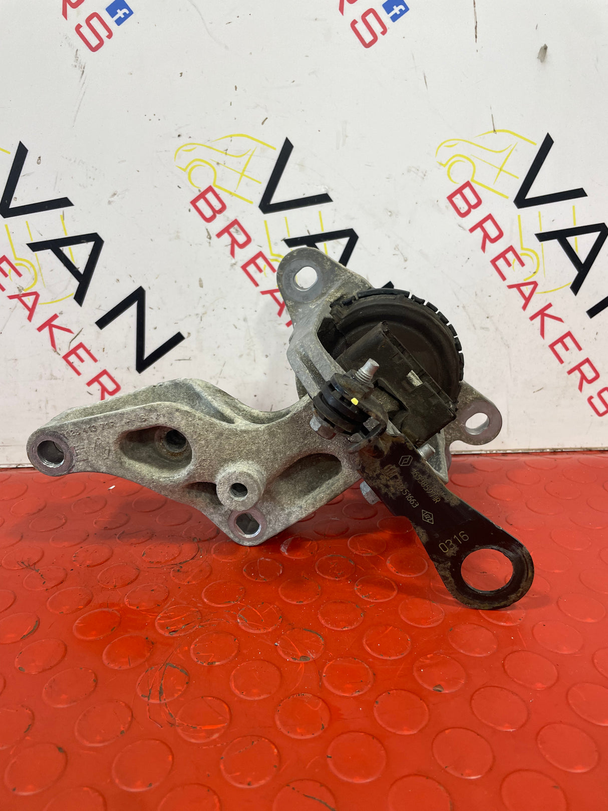 Renault Traffic/Vauxhall Vivaro 1.6 ENGINE MOUNT 2014-2017 P/N 12841371R