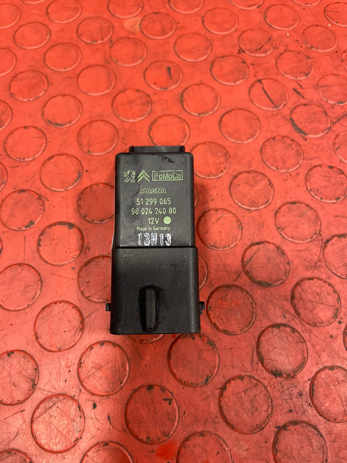 Citroen Berlingo/Peugeot Partner GLOW PLUG RELAY (8Pin) 2011-2018 P/N 9802424080