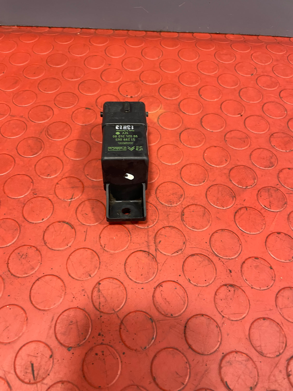 Citroen Berlingo/Peugeot Partner GLOW PLUG RELAY (8Pin) 2011-2018 P/N 9802424080