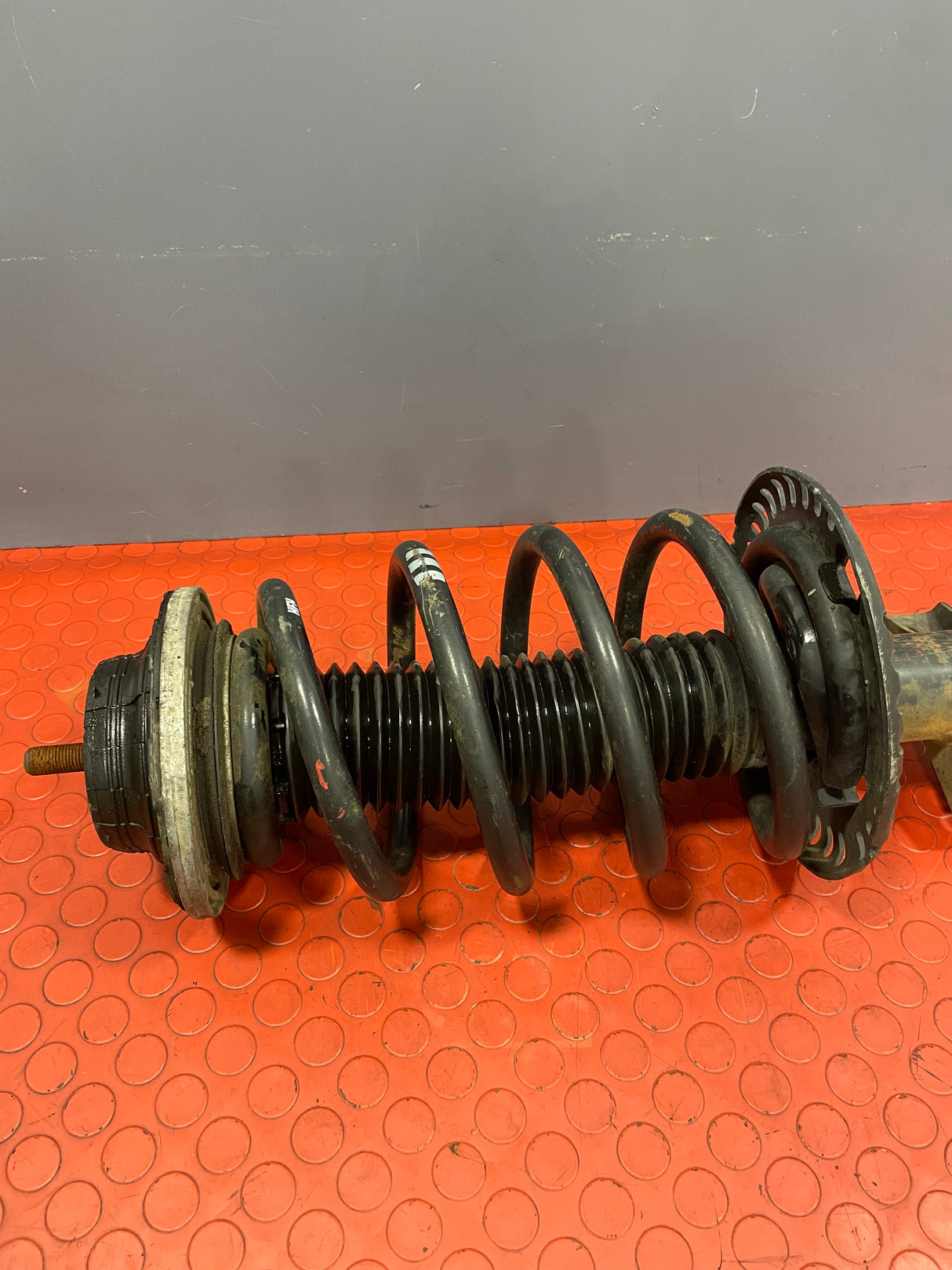 Volkswagen Transporter VW COMPLETE SHOCK ABSORBER (Fits Both Sides) 2016 P/N 7E5413031H-1