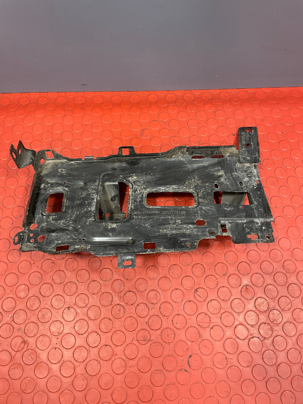 Citroen Dispatch/ Peugeot Expert/ Toyota Proace/ Vauxhall Vivaro BATTERY TRAY 2016-2024 P/N 981528858000 - 1