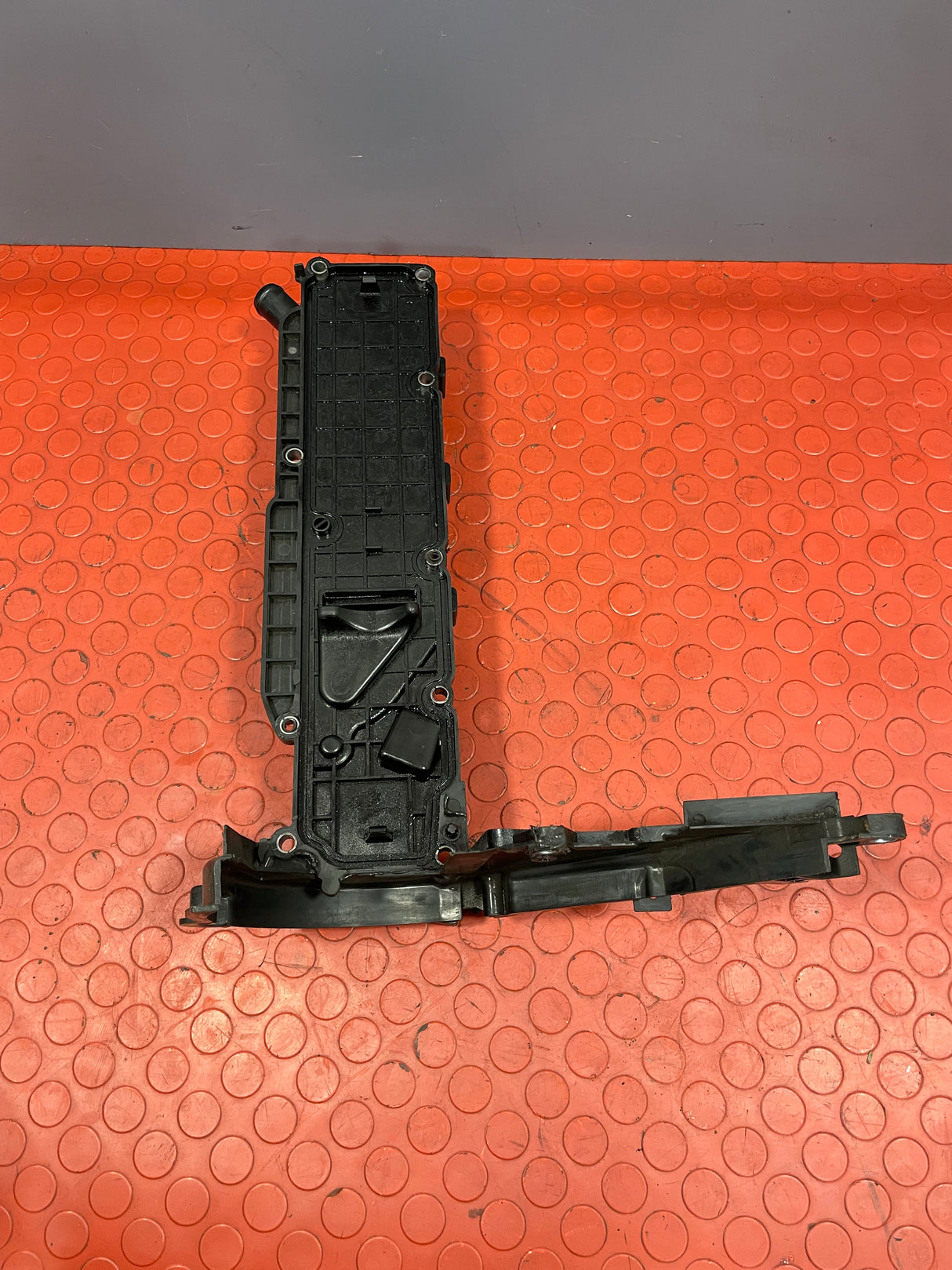 Citroen Berlingo/Peugeot Partner CYLINDER HEAD / VALVE COVER 2013-2018 1.6 HDi P/N 9688939180