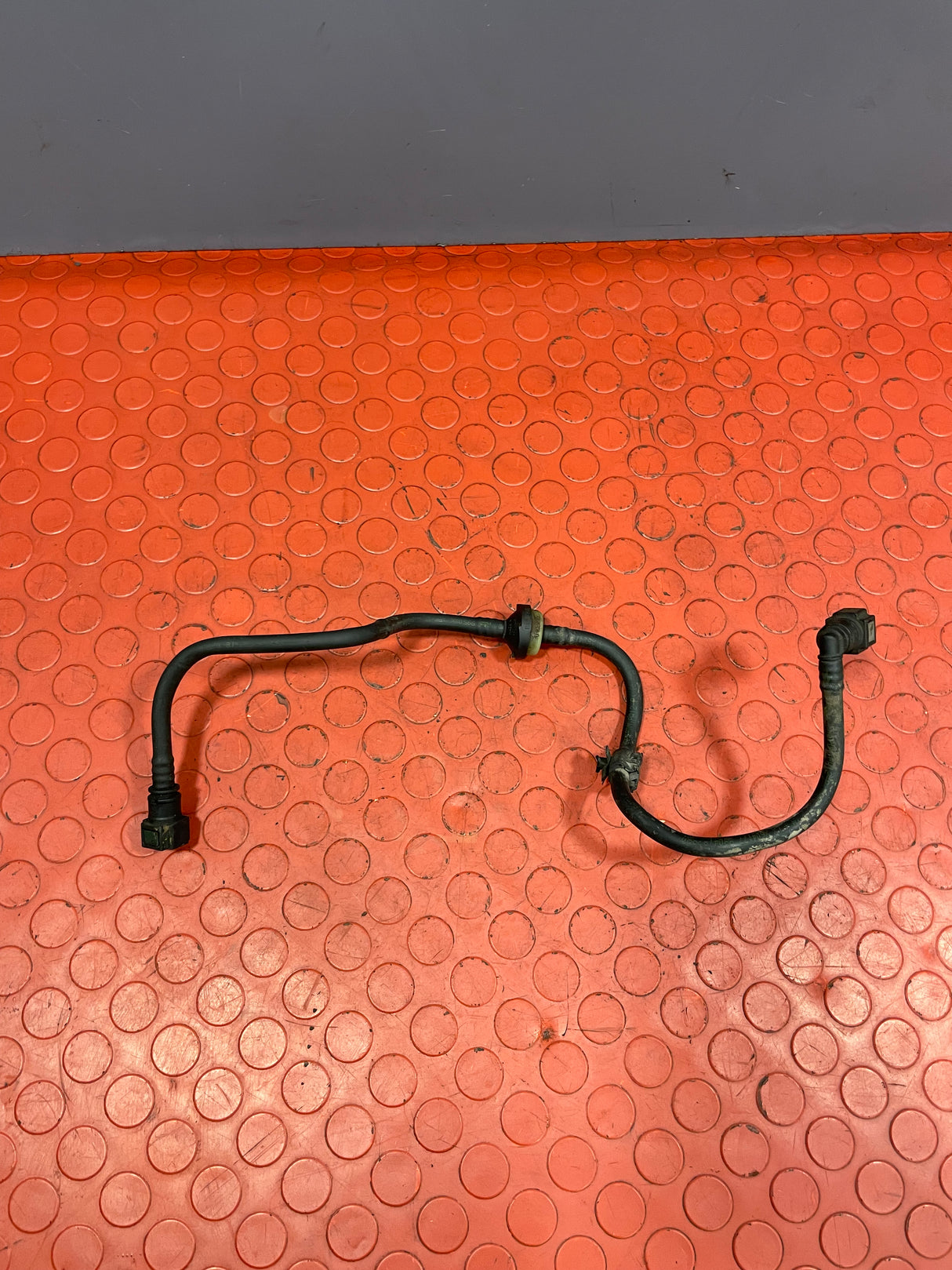 Citroen Berlingo/Peugeot Partner SERVO VACUUM VALVE HOSE P/N 9804182880