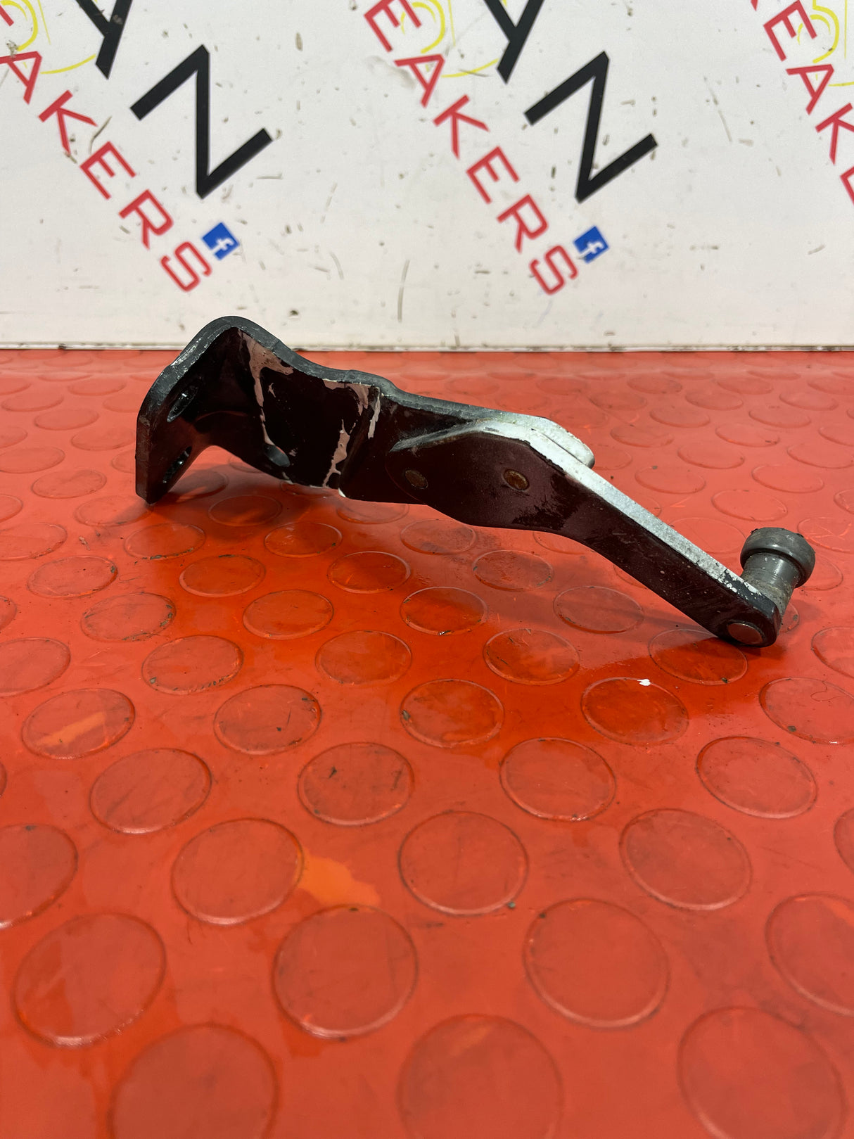 Ford Transit SIDE DOOR SLIDING ROLLER BOTTOM MK7 P/N YC15V25000AH