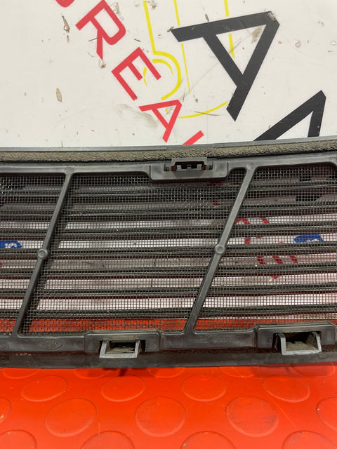 Ford Transit BONNET GRILL RIGHT SIDE  P/N BK3116585DE