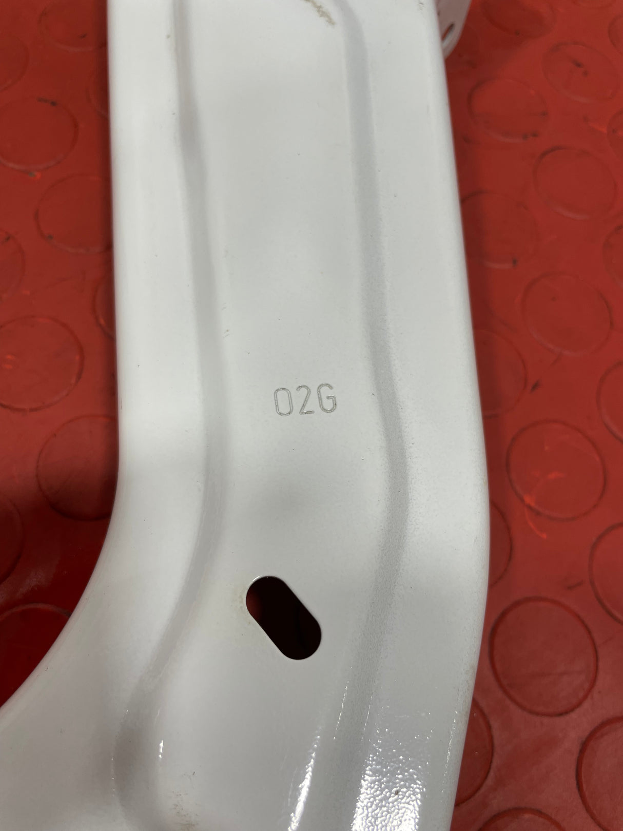 Citroen Berlingo/ Peugeot Partner PASSENGER SIDE UNDER HEADLIGHT BRACKET (WHITE) 2008-2018 P/N 02G