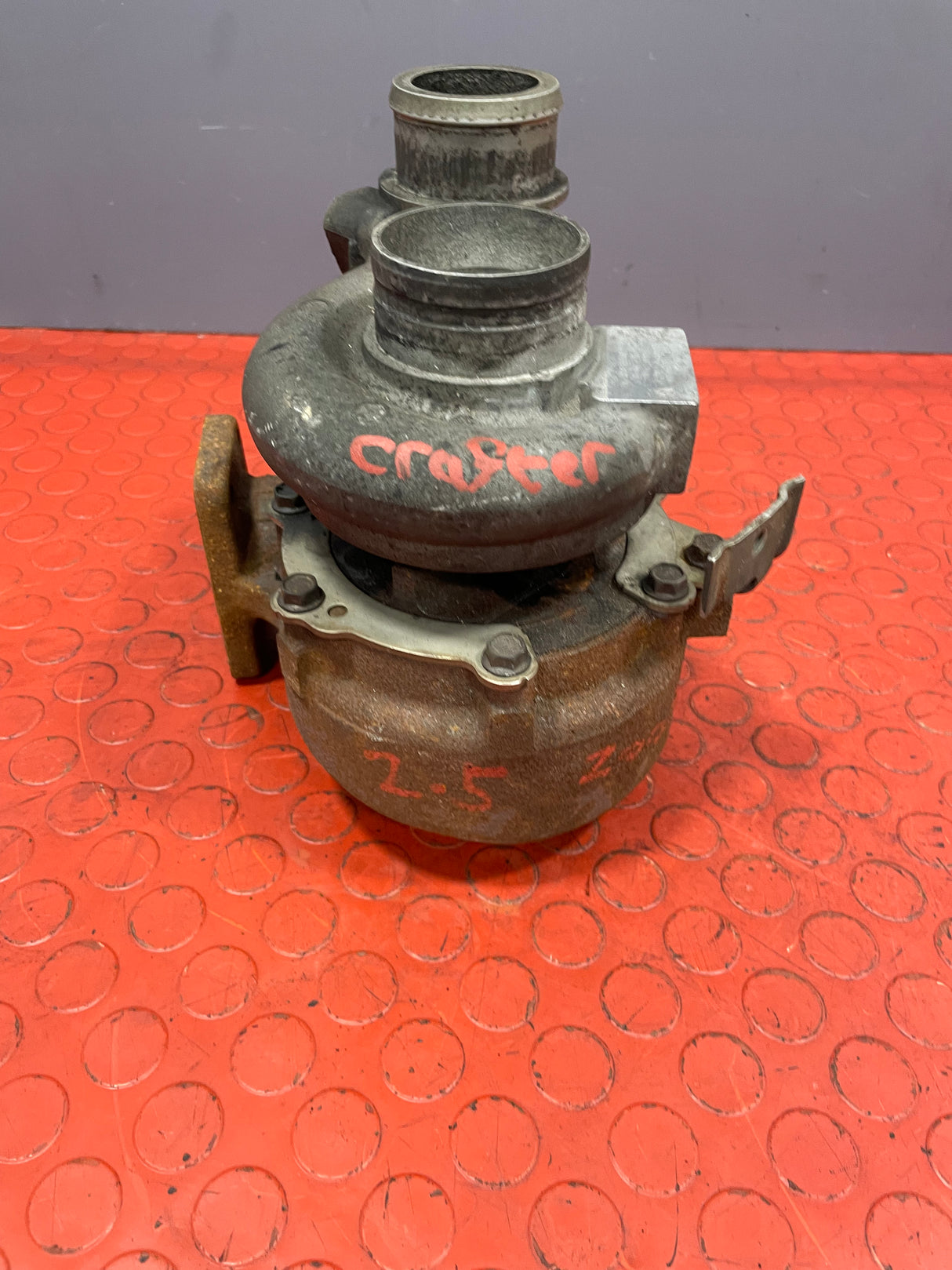 Volkswagen Crafter TURBOCHARGER (w/o Actuator / has play on Impeller / Spares or Repairs) 2.5TDI 2007 P/N 076145701R