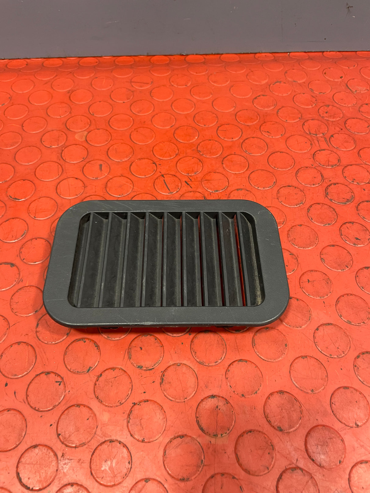 Saic Maxus Deliver 9 INTERIOR VENT COVER 2.0 2021-2024 P/N C00112991