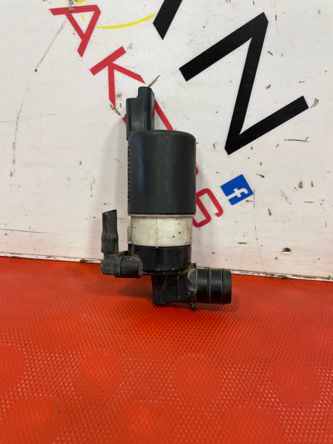 Peugeot Partner Citroen Berlingo WINDSCREEN WASHER PUMP P/N 9684522380